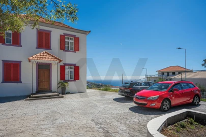 Moradia T4 para Venda em Caniço