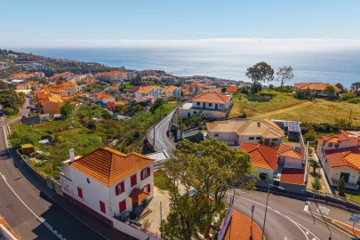 Moradia T4 para Venda em Caniço