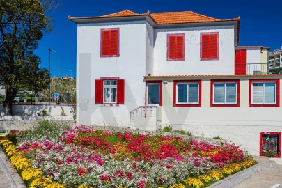 Moradia T4 para Venda em Caniço