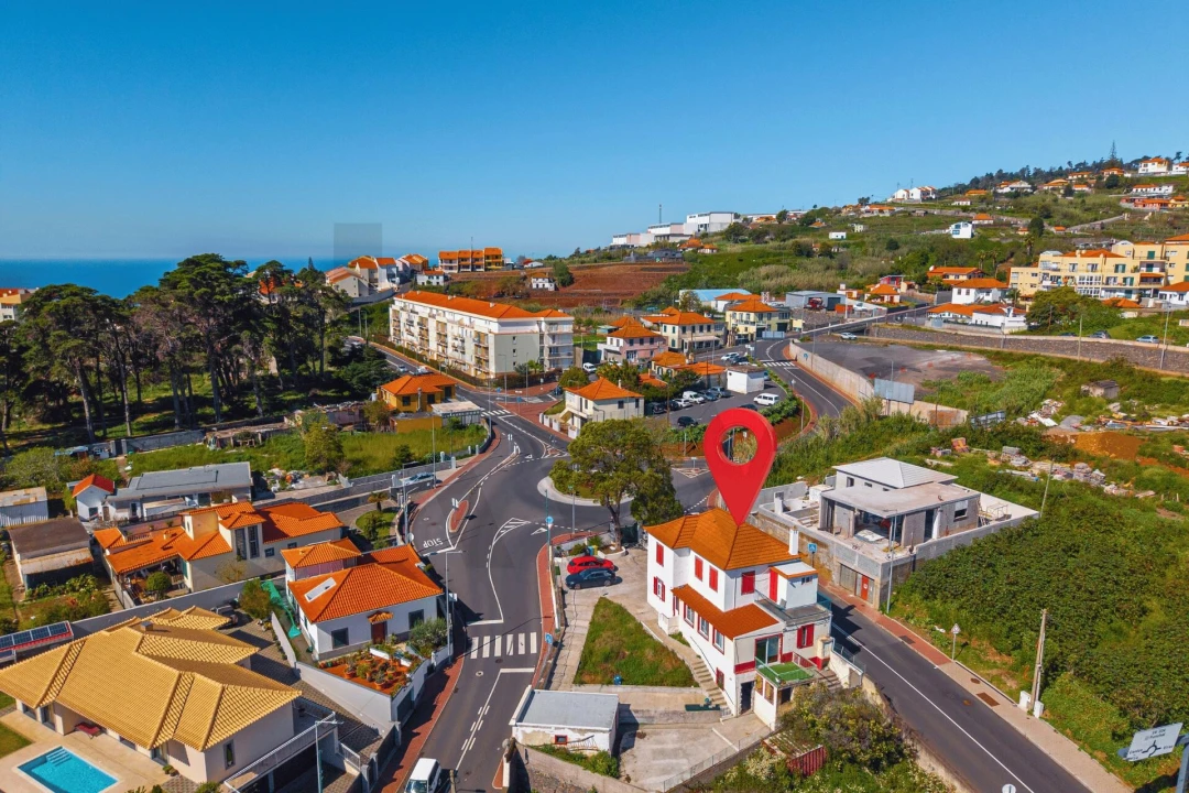 Moradia T4 para Venda em Caniço Foto 47