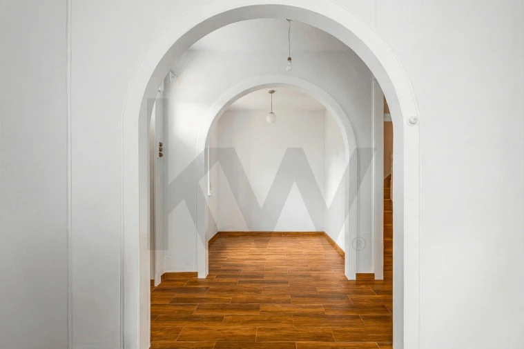 Moradia T4 para Venda em Caniço Foto 18