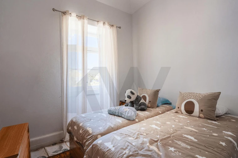 Moradia T4 para Venda em Caniço Foto 40