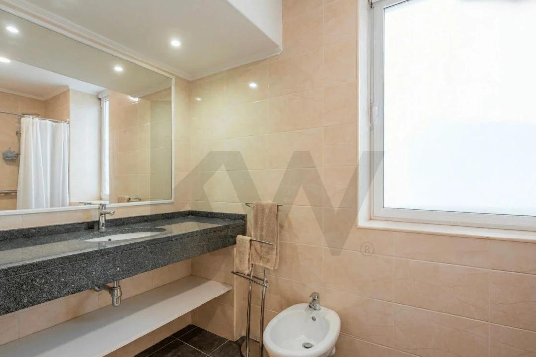 Moradia T4 para Venda em Caniço Foto 26