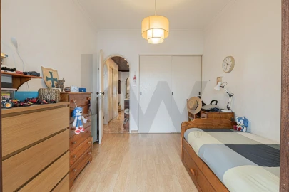 Apartamento T2 para Venda em Oeiras e São Julião da Barra, Paço de Arcos e Caxias