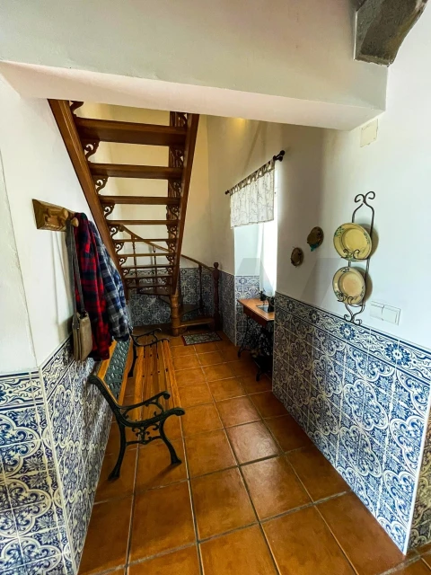 Moradia T7 para Venda em Vila do Porto