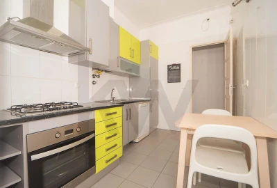 Apartamento T3 para Arrendamento em Areeiro