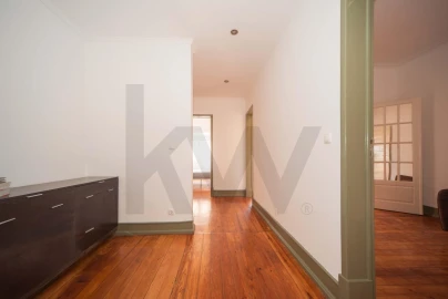 Apartamento T3 para Arrendamento em Areeiro