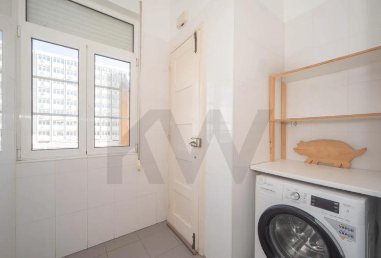 Apartamento T3 para Arrendamento em Areeiro Foto 10
