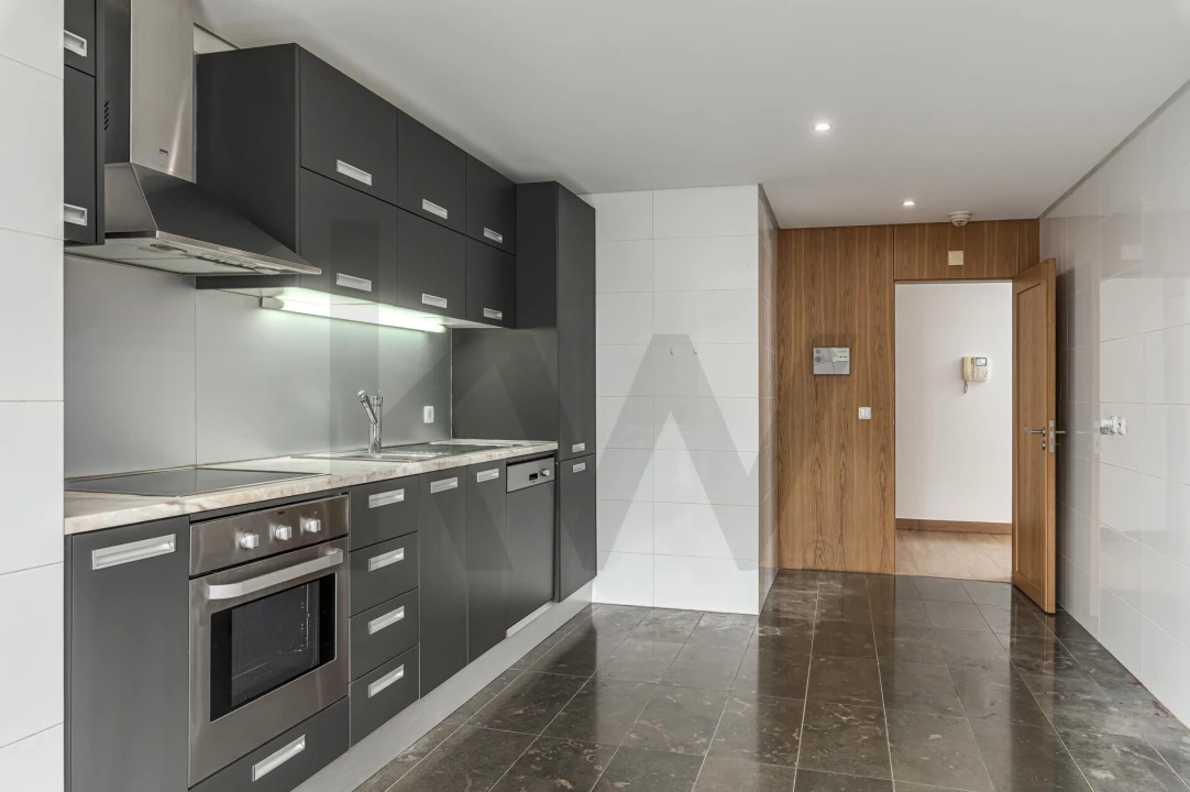 Apartamento T2 para Arrendamento em Oeiras e São Julião da Barra, Paço de Arcos e Caxias Foto 11