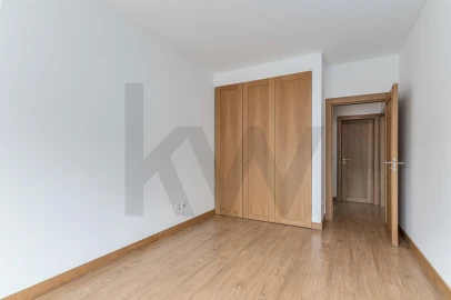 Apartamento T2 para Arrendamento em Oeiras e São Julião da Barra, Paço de Arcos e Caxias