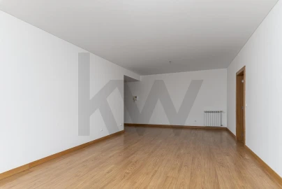 Apartamento T2 para Arrendamento em Oeiras e São Julião da Barra, Paço de Arcos e Caxias