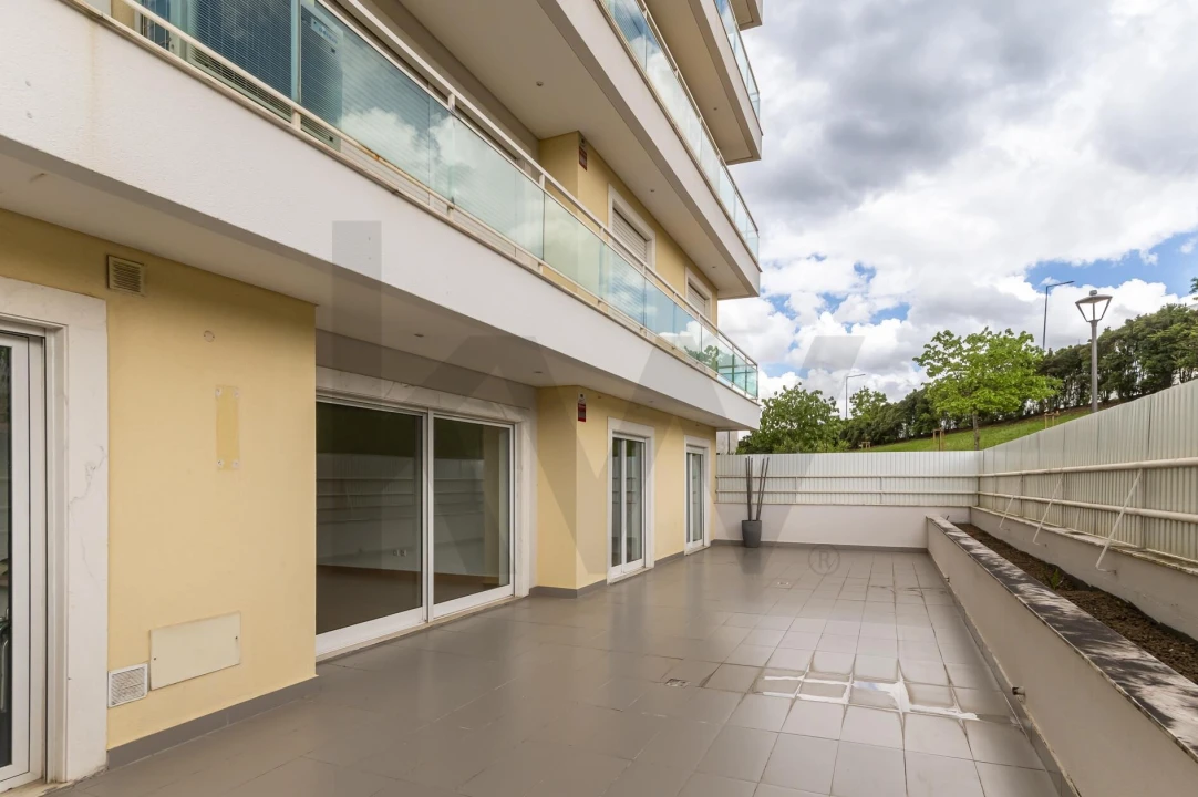 Apartamento T2 para Arrendamento em Oeiras e São Julião da Barra, Paço de Arcos e Caxias Foto 1