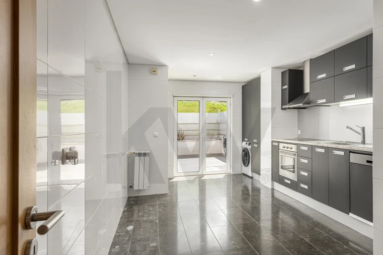 Apartamento T2 para Arrendamento em Oeiras e São Julião da Barra, Paço de Arcos e Caxias Foto 8