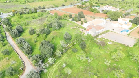 Moradia T2 para Venda em Alcantarilha e Pêra