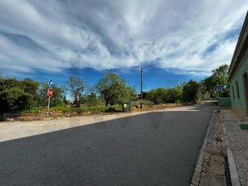 Moradia T2 para Venda em Alcantarilha e Pêra