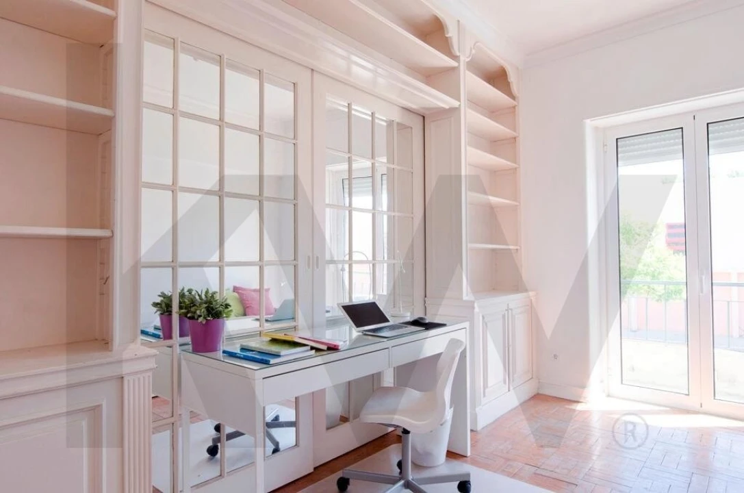 Apartamento T9 para Venda em Benfica Foto 18