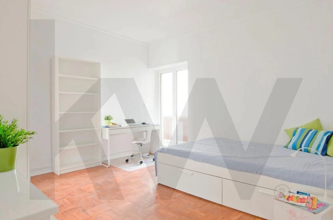 Apartamento T9 para Venda em Benfica Foto 23