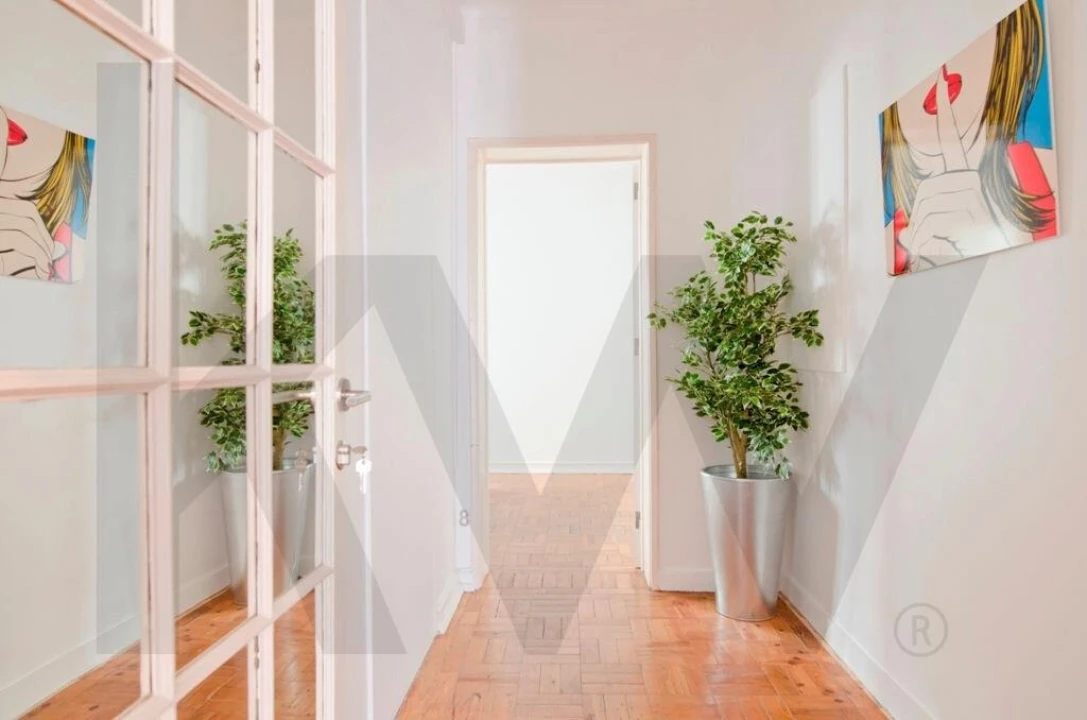 Apartamento T9 para Venda em Benfica Foto 24