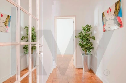 Apartamento T9 para Venda em Benfica