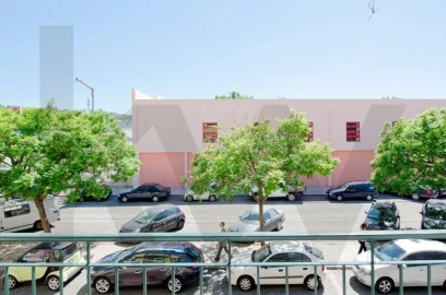 Apartamento T9 para Venda em Benfica