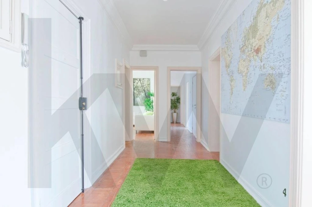 Apartamento T9 para Venda em Benfica Foto 2