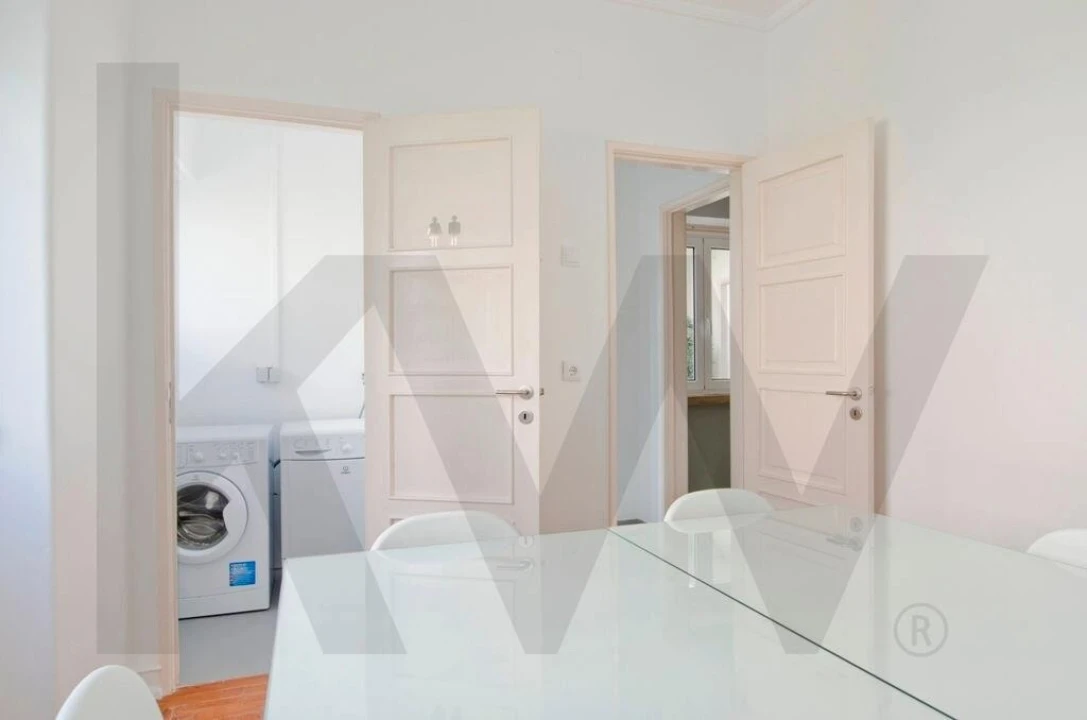 Apartamento T9 para Venda em Benfica Foto 8