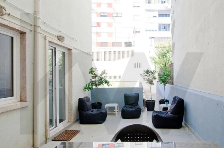 Apartamento T9 para Venda em Benfica Foto 4