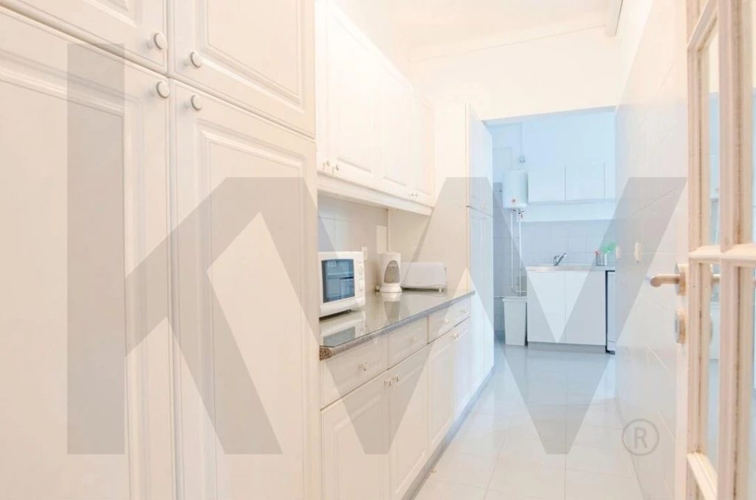 Apartamento T9 para Venda em Benfica Foto 5