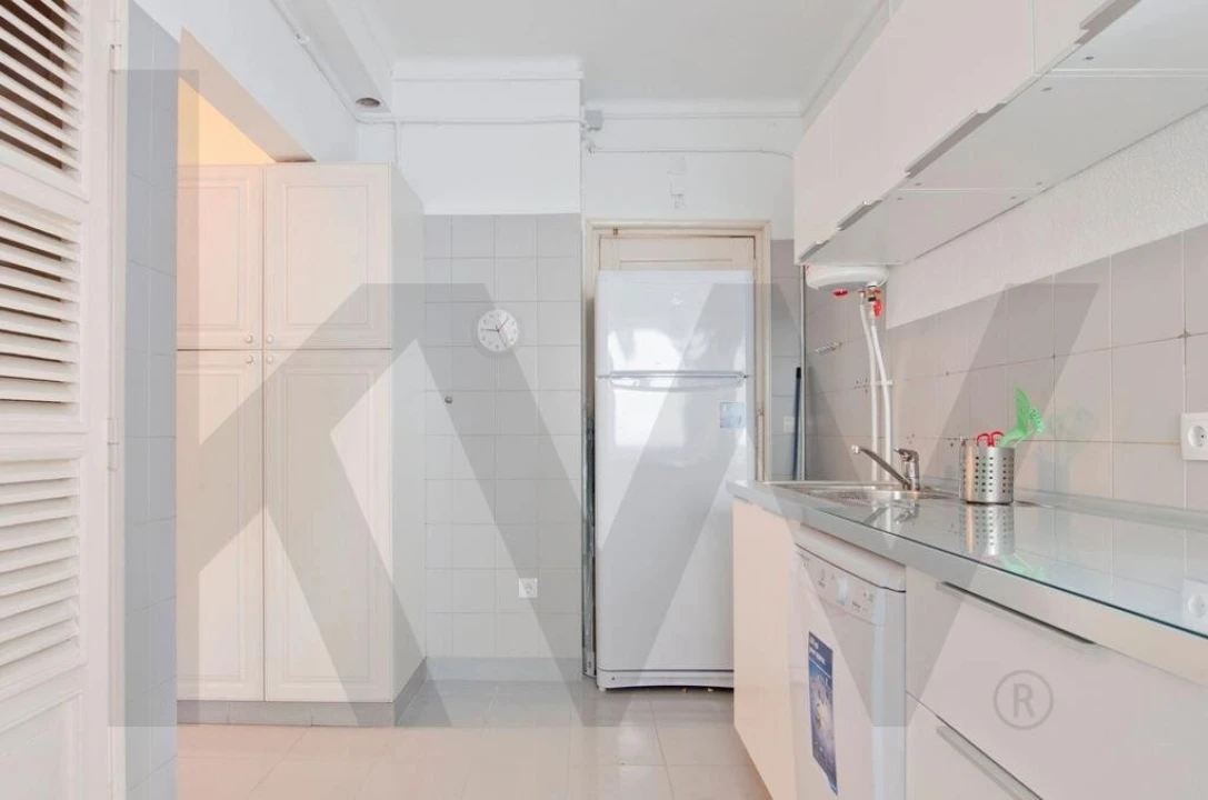 Apartamento T9 para Venda em Benfica Foto 6