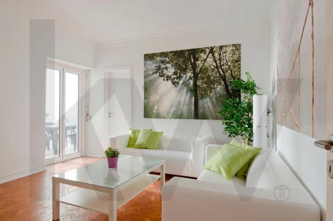 Apartamento T9 para Venda em Benfica Foto 1