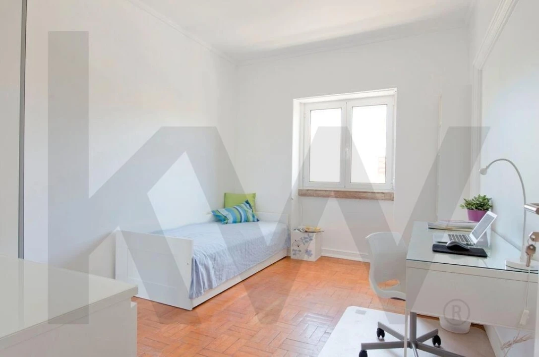 Apartamento T9 para Venda em Benfica Foto 9