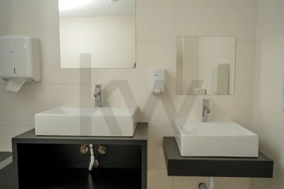 Moradia T6 para Venda em Moimenta da Serra e Vinhó