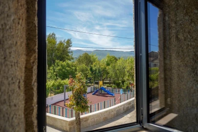 Moradia T6 para Venda em Moimenta da Serra e Vinhó