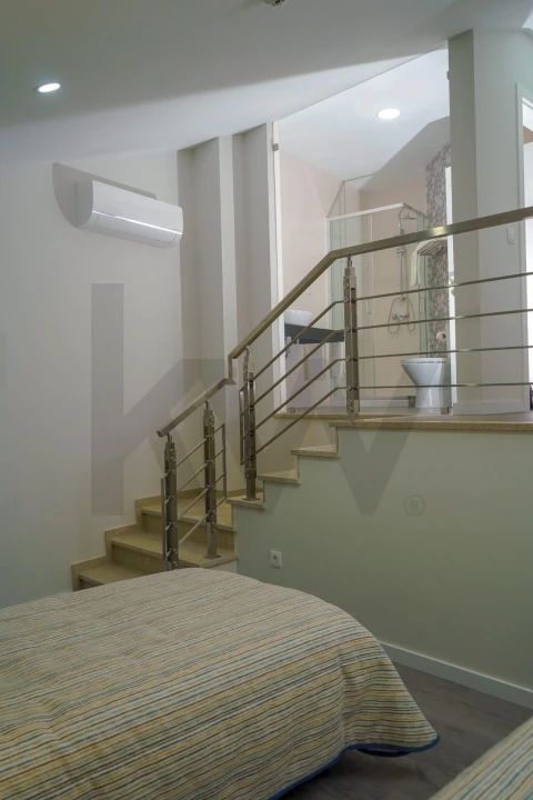 Moradia T6 para Venda em Moimenta da Serra e Vinhó