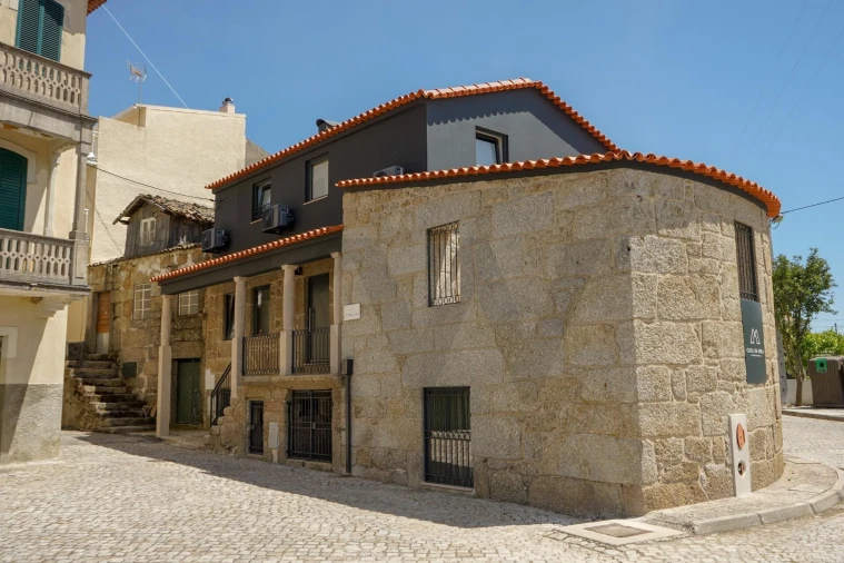 Moradia T6 para Venda em Moimenta da Serra e Vinhó Foto 27