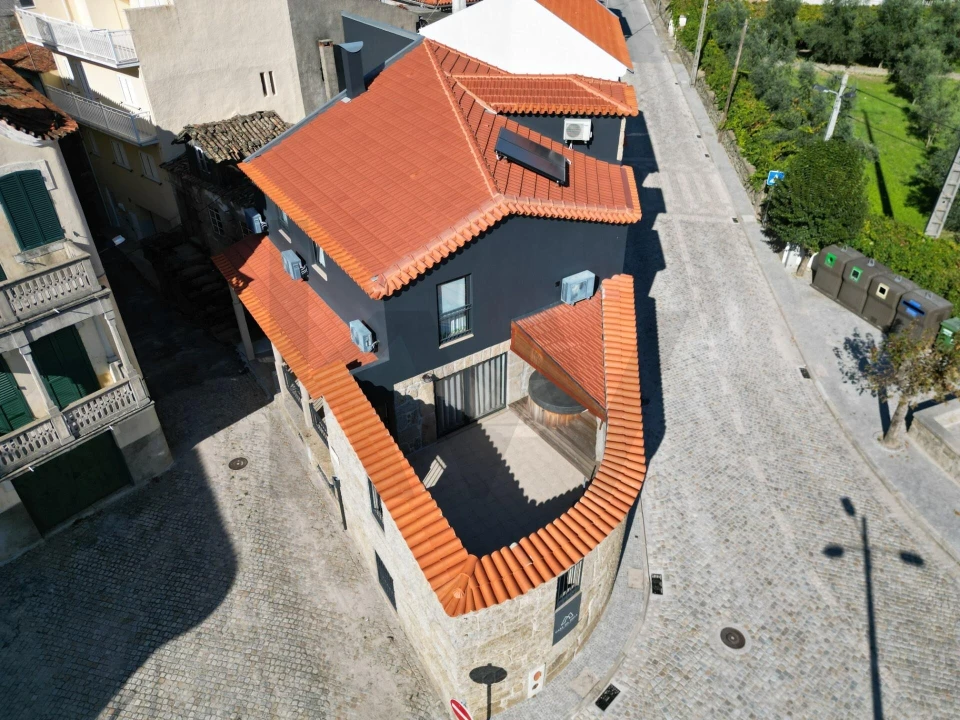 Moradia T6 para Venda em Moimenta da Serra e Vinhó Foto 2