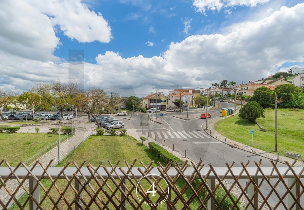 Apartamento T2 para Venda em Loures Foto 4