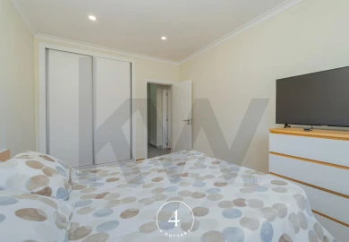 Apartamento T2 para Venda em Loures