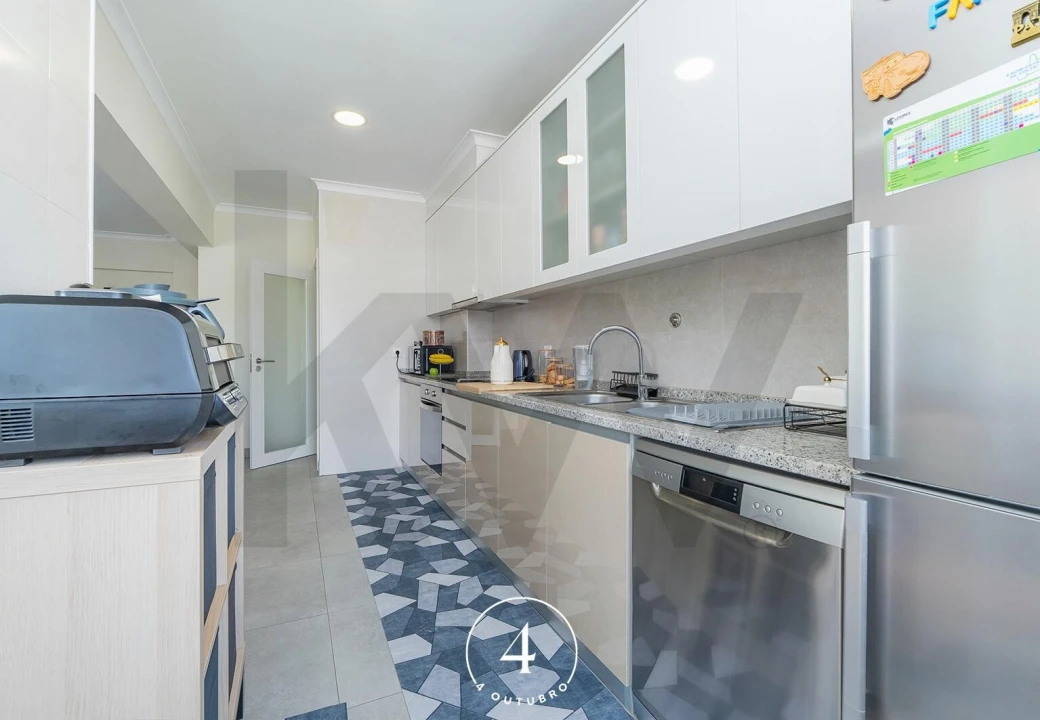 Apartamento T2 para Venda em Loures Foto 12