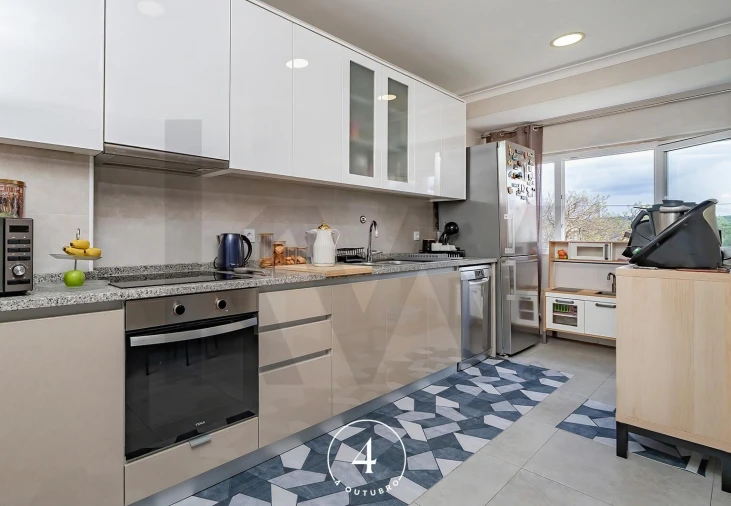 Apartamento T2 para Venda em Loures Foto 10