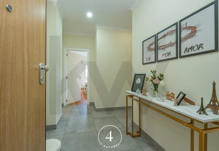 Apartamento T2 para Venda em Loures Foto 17