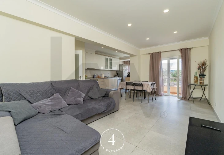 Apartamento T2 para Venda em Loures Foto 5