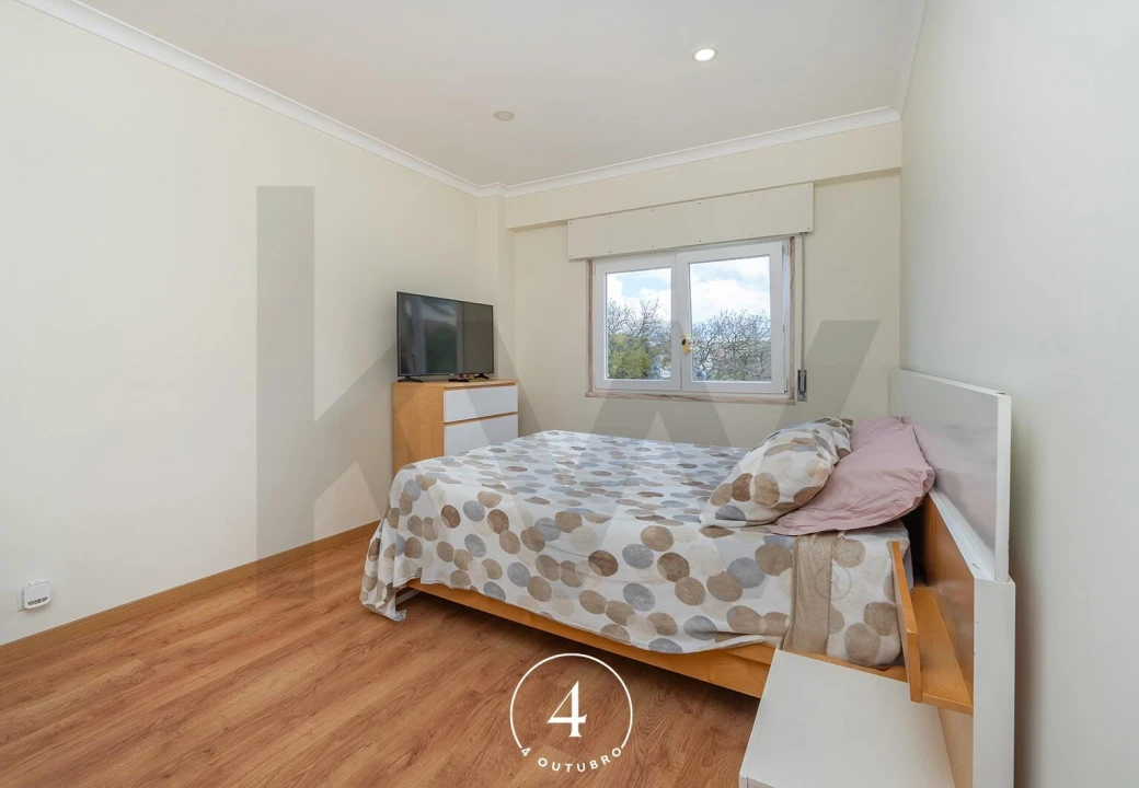 Apartamento T2 para Venda em Loures Foto 18