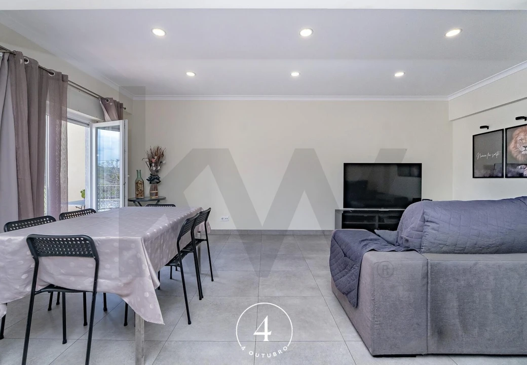 Apartamento T2 para Venda em Loures Foto 6