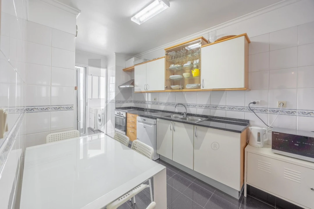 Apartamento T3 para Venda em São Martinho Foto 10