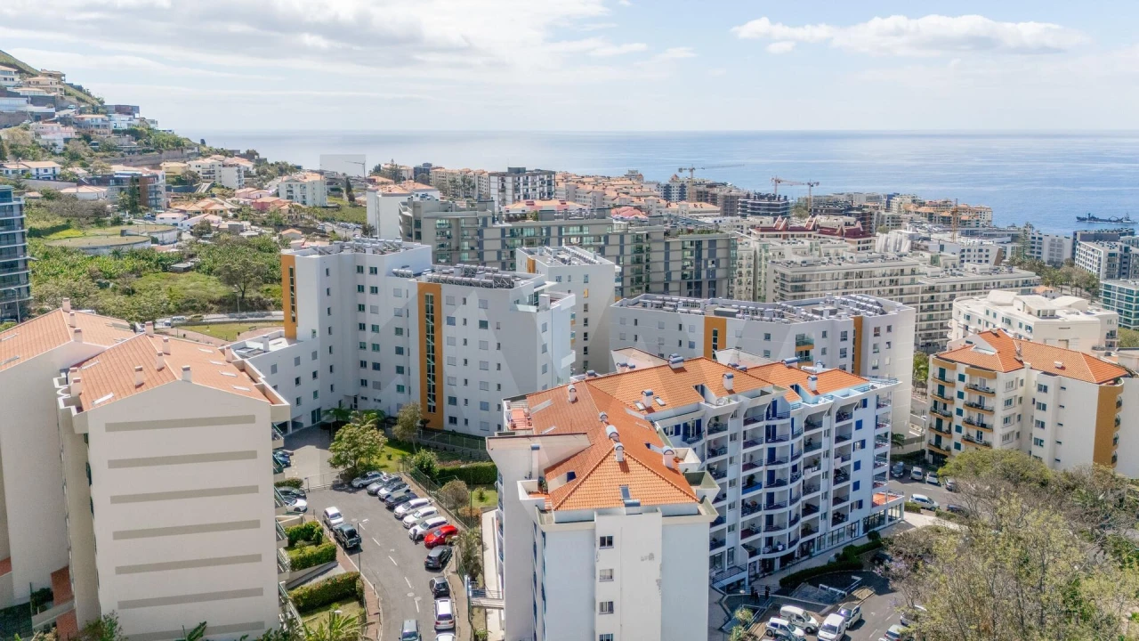 Apartamento T3 para Venda em São Martinho Foto 57