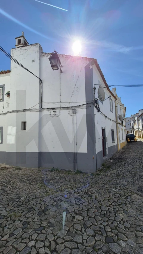 Prédio para Venda em Évora (São Mamede, Sé, São Pedro e Santo Antão)