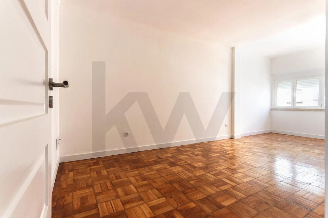 Apartamento T2 para Arrendamento em Algés, Linda-A-Velha e Cruz Quebrada-Dafundo Foto 11