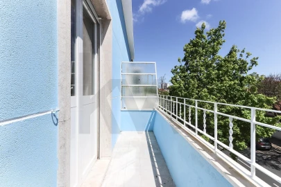 Apartamento T2 para Arrendamento em Algés, Linda-A-Velha e Cruz Quebrada-Dafundo