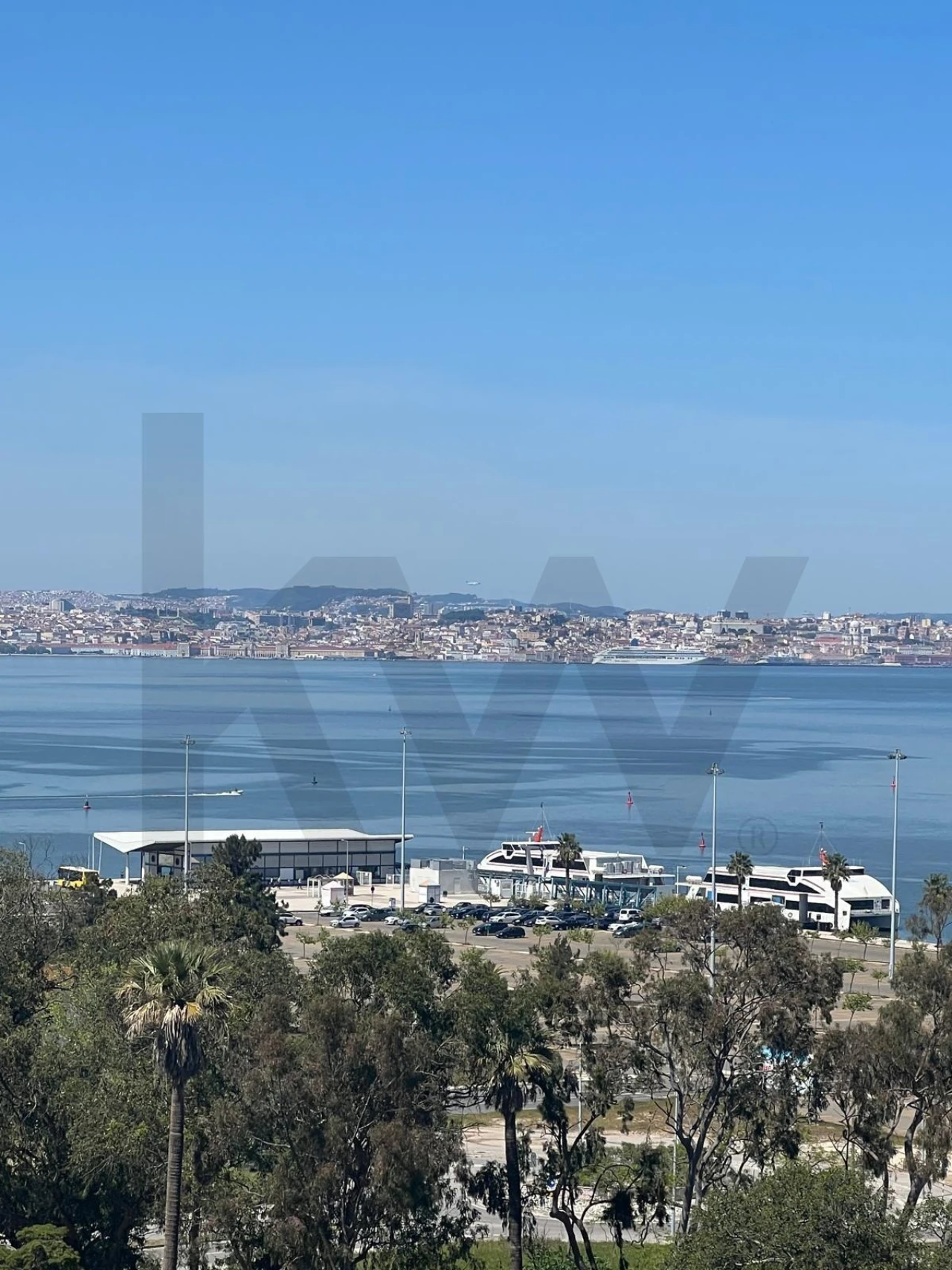 Apartamento T4 para Venda em Seixal, Arrentela e Aldeia de Paio Pires Foto 25